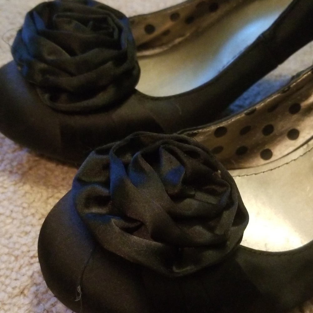 Black Heels - Picture 4 of 4